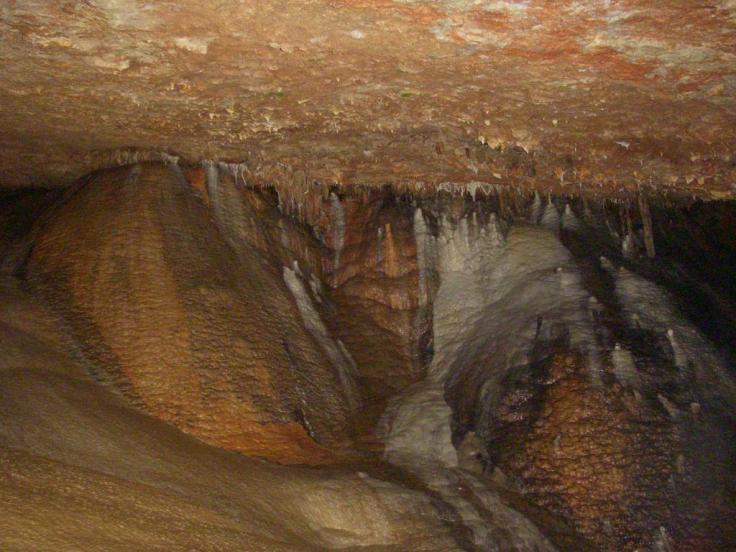 category-meramec-caverns-wikimedia-commons_4618860_l
